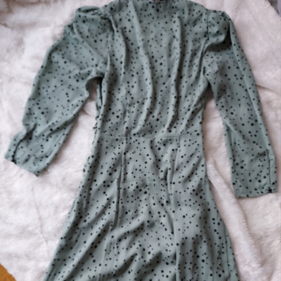 Flash sale🥳NWT Zara Green Dot mini dress, Size XS - Picture 6 of 7
